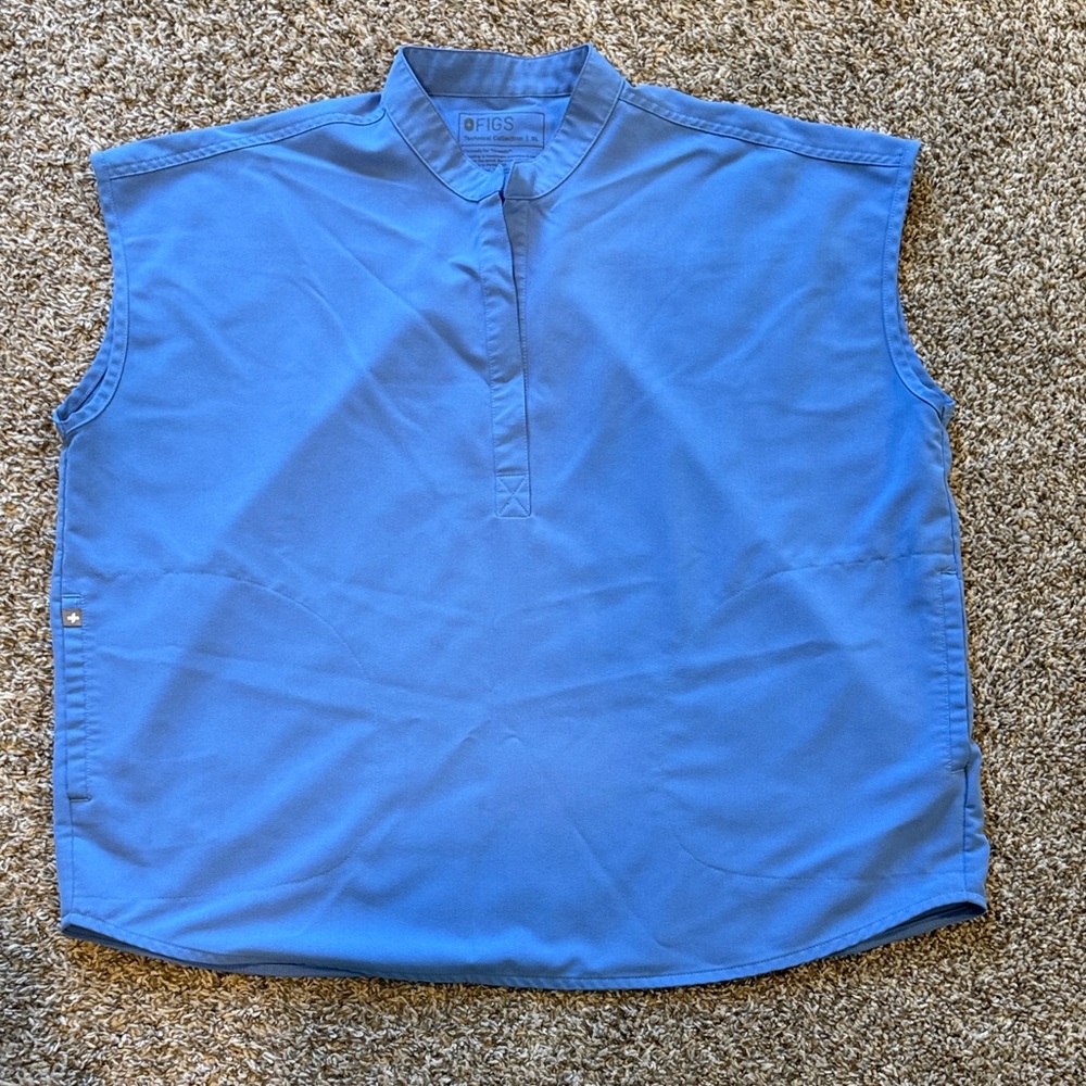 Figs Women's Sleeveless Top in Blue